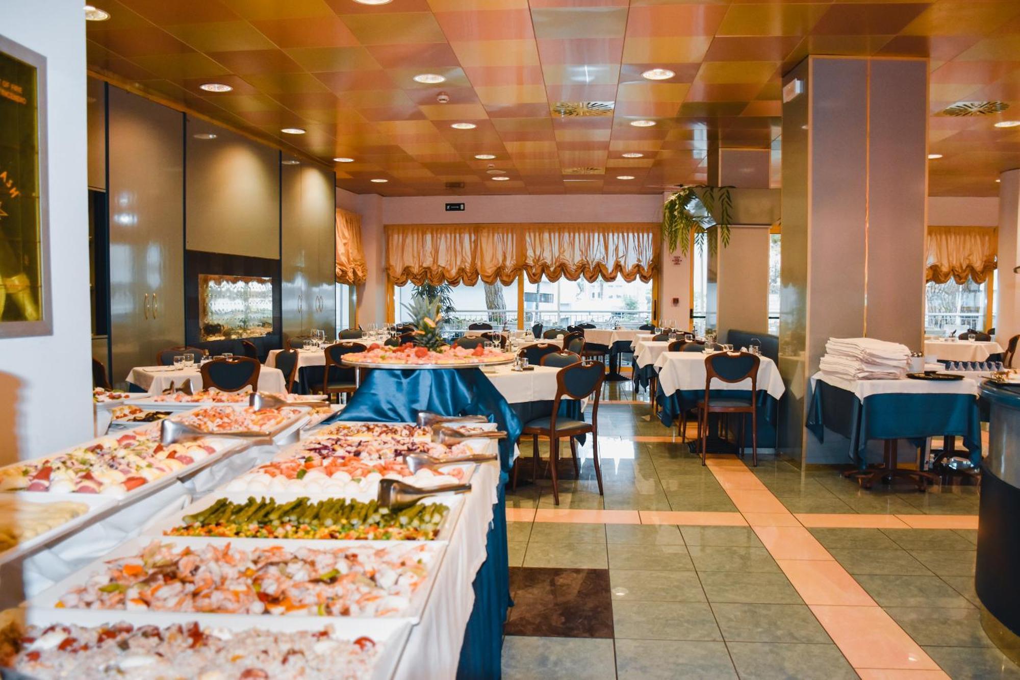 ביביונה Hotel Luna מראה חיצוני תמונה