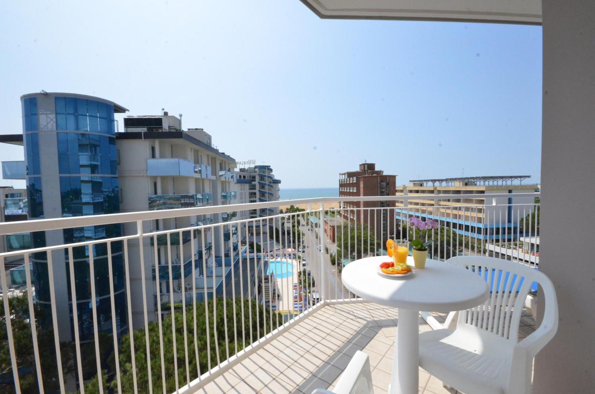ביביונה Hotel Luna מראה חיצוני תמונה